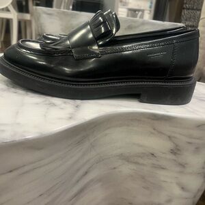 Vagabond Shiny Black Leather Loafers
